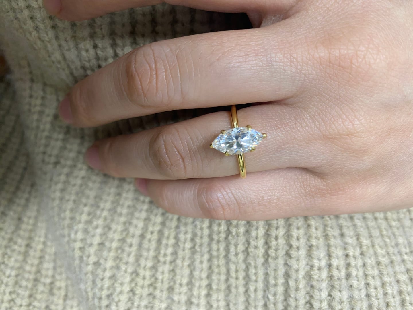 Customer photo review of S925 Moissanite 2.0 Ct/1.0Ct Marquise Cut Solitaire Yellow Gold Promise Ring For Women