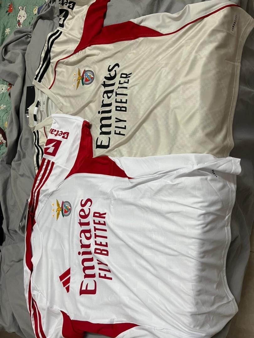 Customer photo review of Maillot Benfica II 25/26