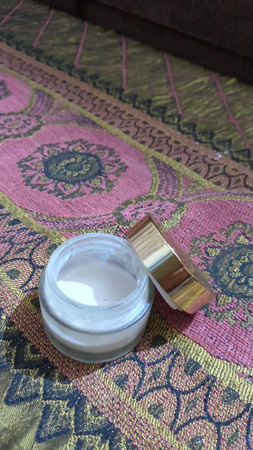 Customer photo review of DREAM CREAM - Instant Skin Reviver