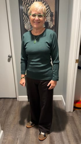 Customer photo review of Riley Long Sleeve Crew - Black