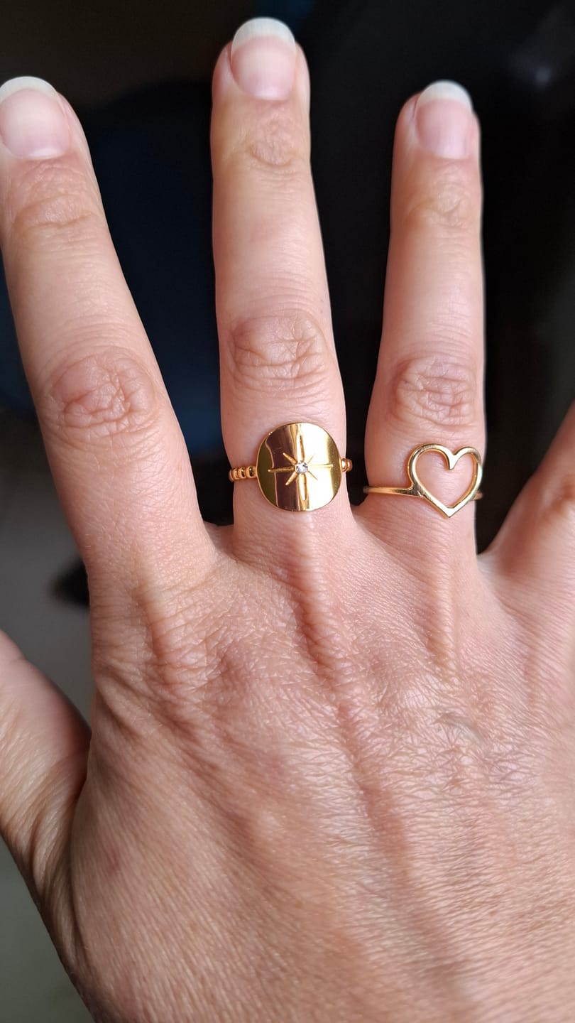 Customer photo review of Anel Ajustável Estrela Náutica Banhado em Ouro 18k