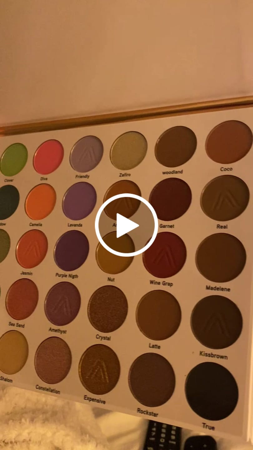 Customer video review of PALETA DE SOMBRAS MARVELOUS | MAKEUP EXPERT