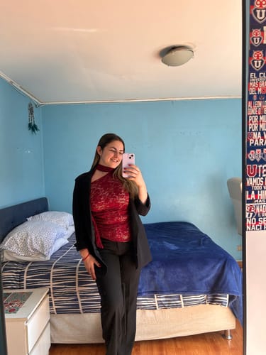 Customer photo review of TOP SARA ENCAJE BURDEO