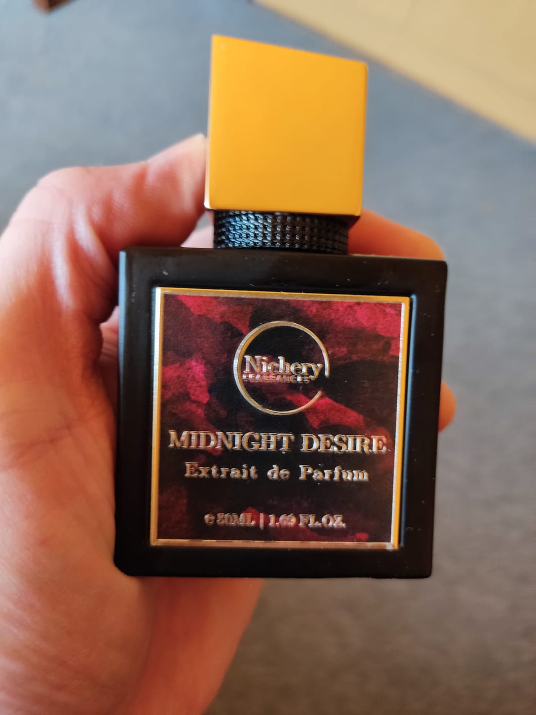 Customer photo review of Nichery Midnight Desire Extrait de Parfum - Unisex 50ml