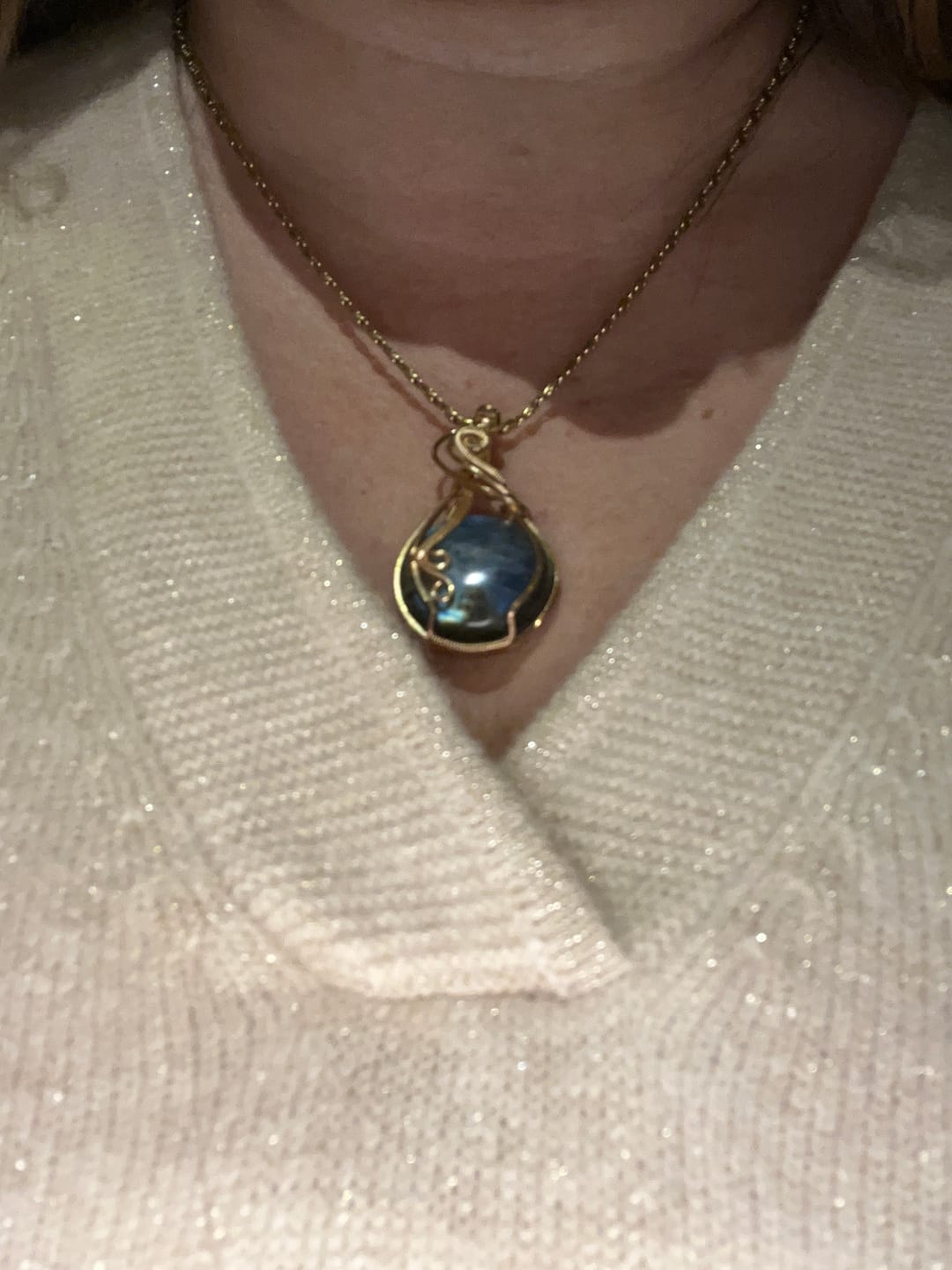Customer photo review of Pendentif "Œil de l’Univers" en Labradorite