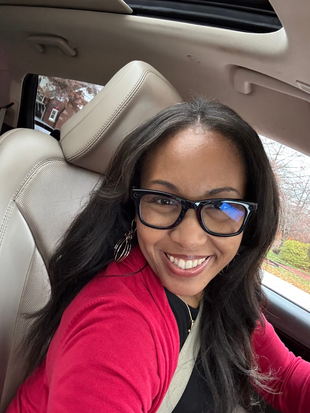Customer photo review of Jada Cambodian Kinky Straight - InVisiRoot® Crown Pieces