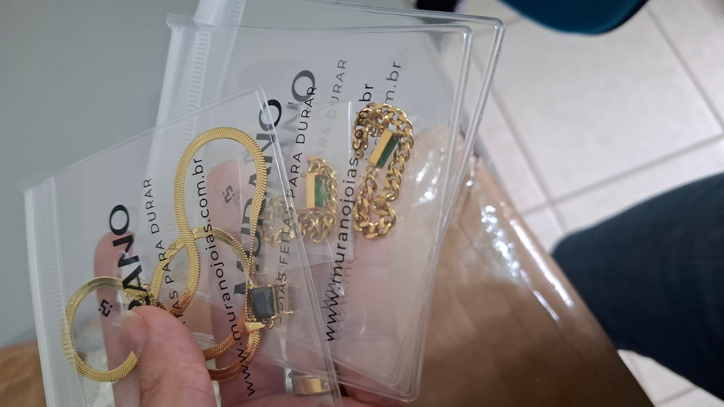 Customer photo review of Anel Ajustável Estrela Náutica Banhado em Ouro 18k