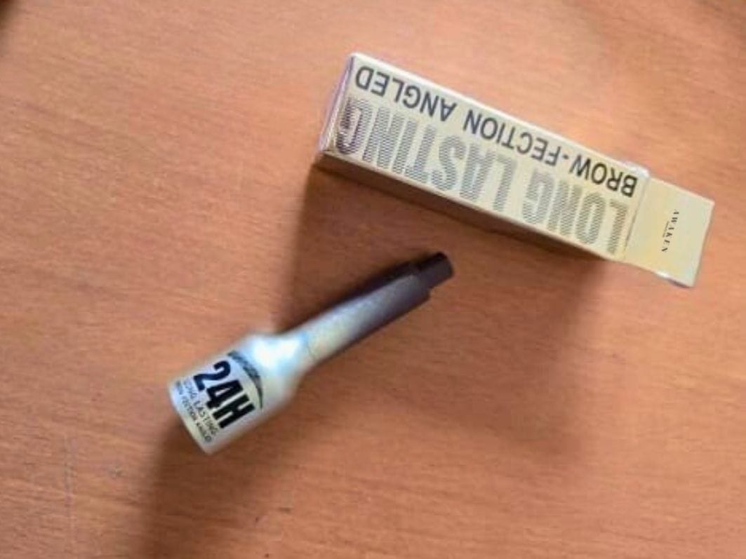 Customer photo review of Awaken™ Dual-Action Brow Wand
