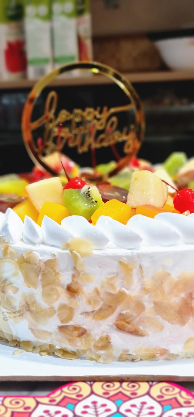 Customer photo review of Fresh Fruit Cake