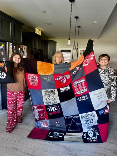 Customer photo review of Classic T-Shirt Blanket