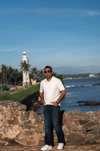 Customer photo review of Captain | Matte Black Polarized Round Sunglasses - PMG3980