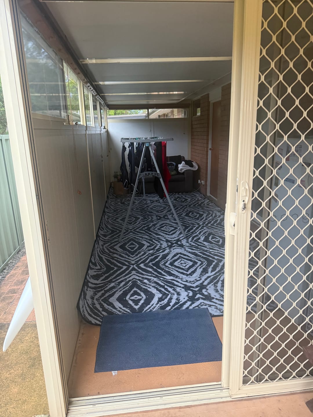 Customer photo review of SILVERTONE - GREY AND BLACK