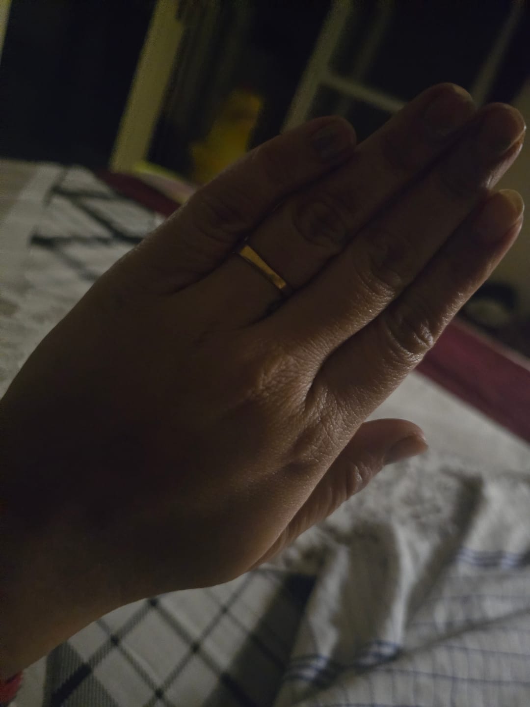 Customer photo review of Vintage Gold Band Ring