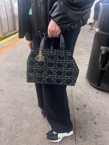Customer photo review of cd medium toujours 28 black tweed