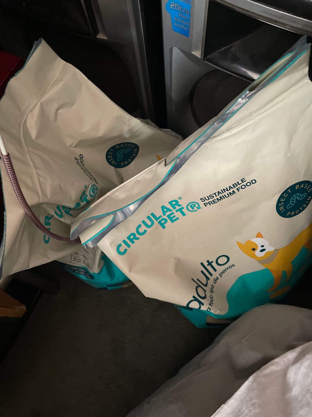 Customer photo review of Alimento Perro Adulto Toda Raza Proteína Insectos (Copia SM)