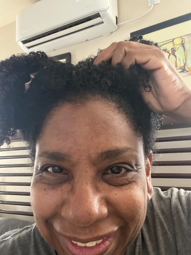 Customer photo review of Instant Dye Shampoo