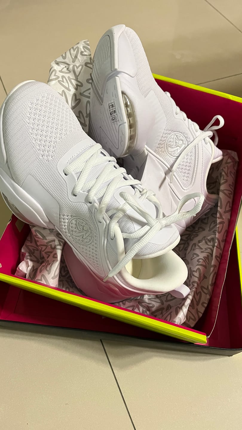 Customer photo review of Zumba Air Stomp Remix II - White