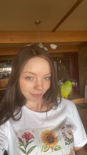 Customer photo review of NATURAL RICH BRUNETTE // LACE TOPPER // 24 INCHES // 8x8 CAP