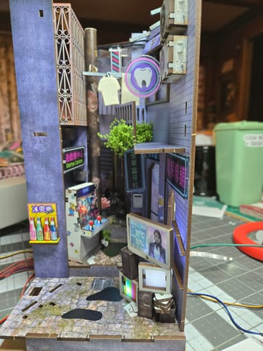 Customer photo review of Kowloon Walled City 2049 Book Nook Kit