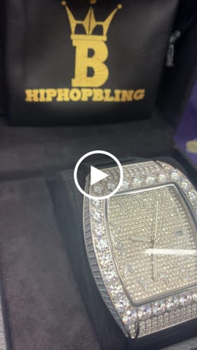 Customer video review of Emperor Rubber Strap VVS Moissanite Iced Out Watch