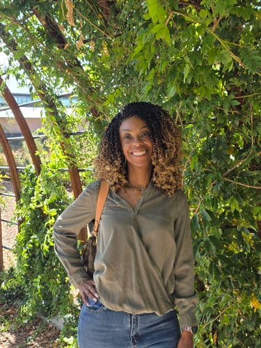 Customer photo review of Passion Twist Wig Swiss Full Lace - Leona