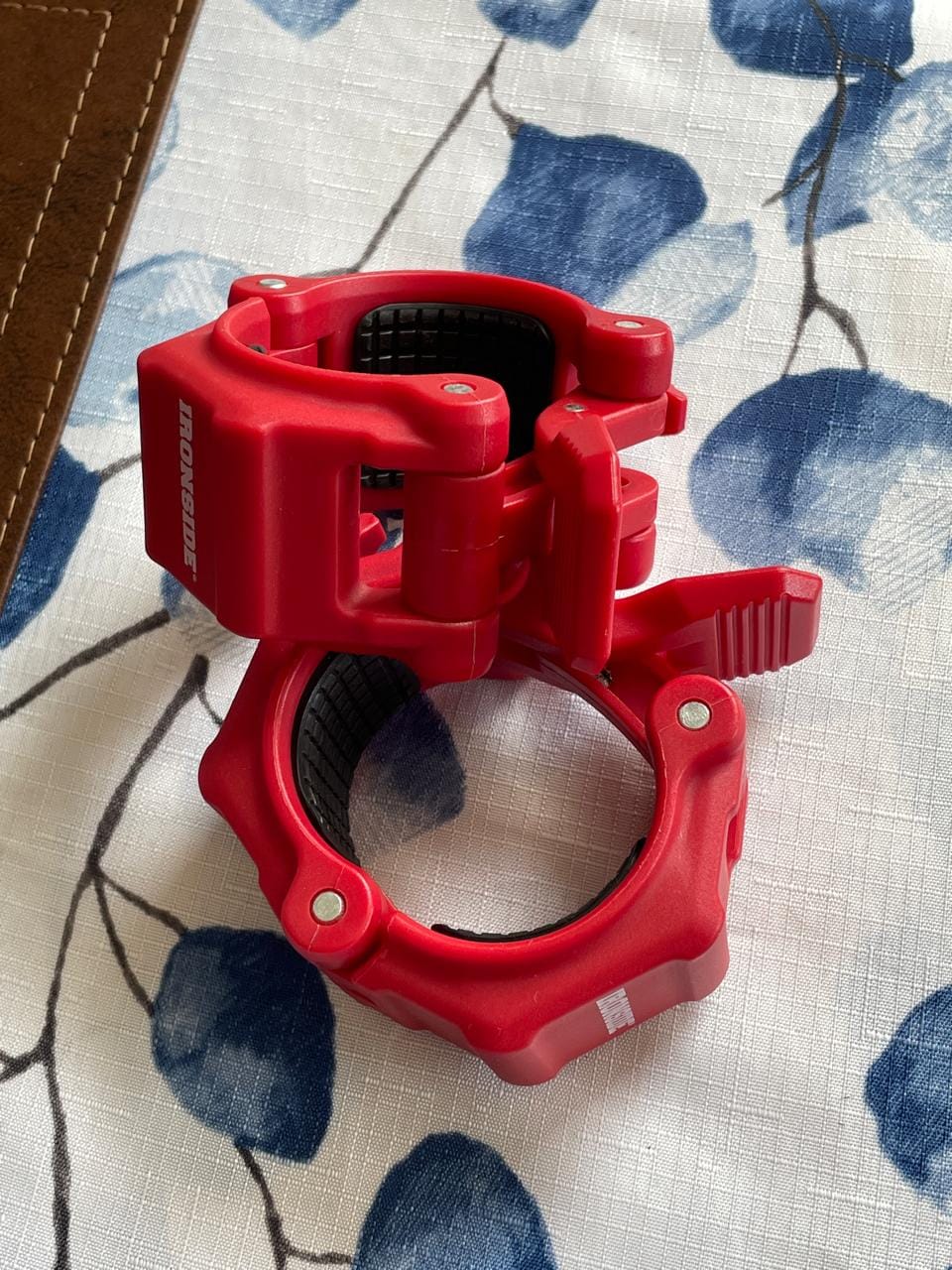 Customer photo review of Collarines Plásticos PRO IRONSIDE (par)