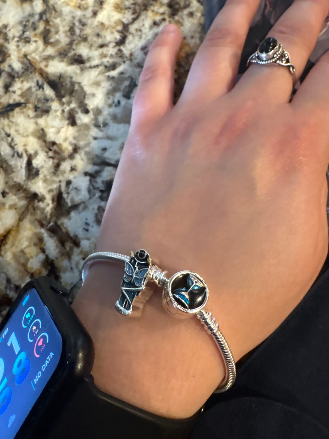 Customer photo review of Ateez PROJECT A-Z individual charms