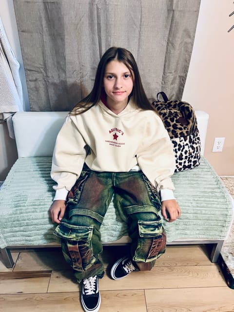 Customer photo review of Special Gift $35 Mystery Box【1 Piece Mystery Hoodie】