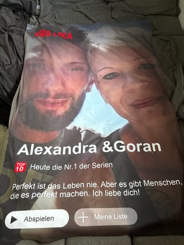 Customer photo review of Personalisierte Decke "Unser Cover"