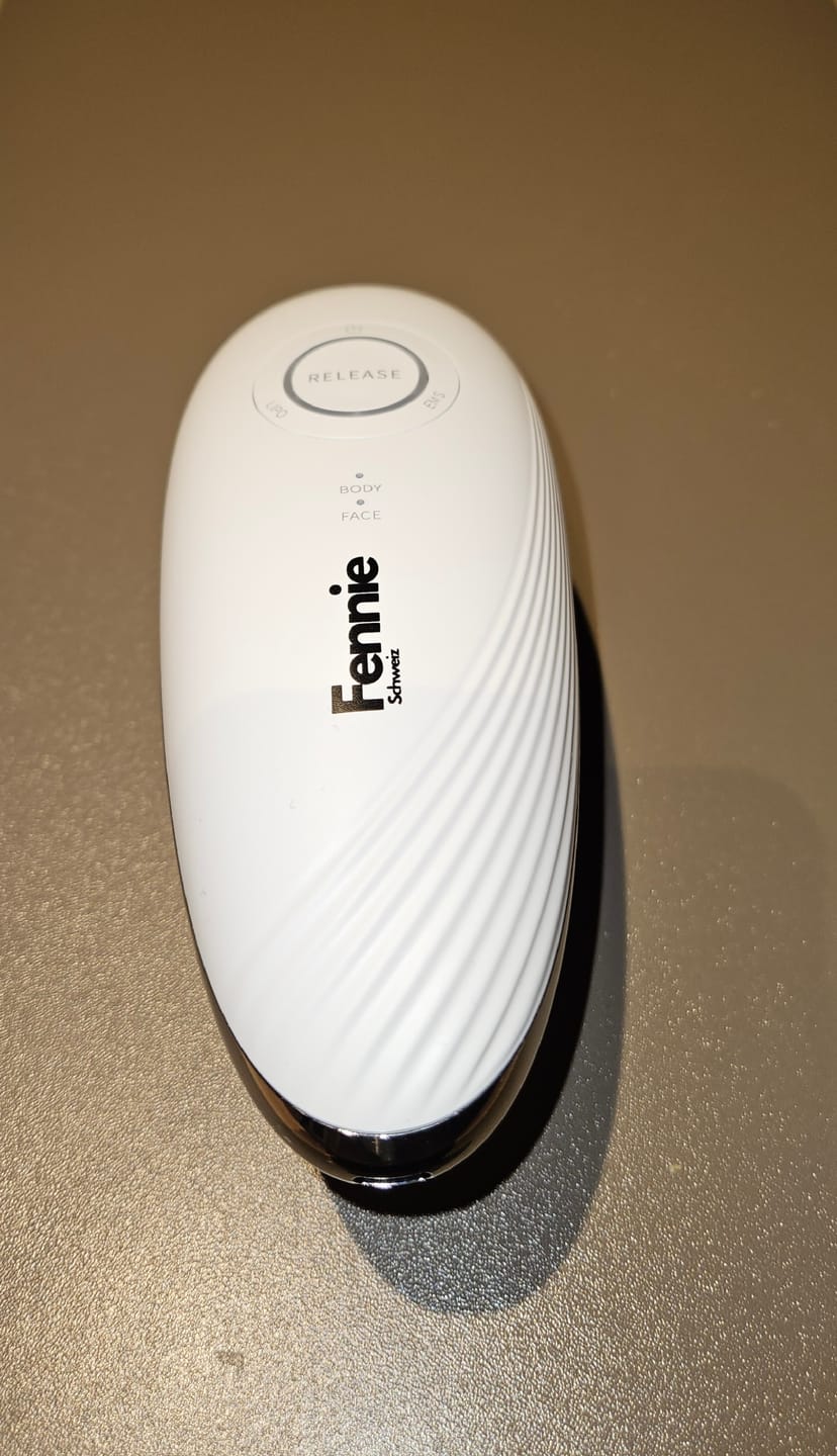 Customer photo review of CelluLuxe Pro - Straffe deinen Körper in nur 10 Minuten täglich ganz bequem von zu Hause.