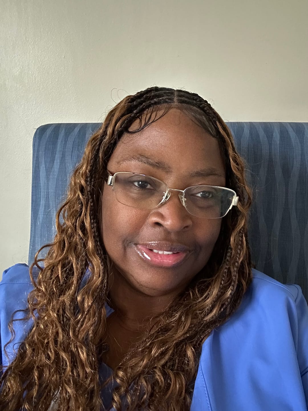 Customer photo review of Swiss HD Full Lace Knotless Box Braided Wig