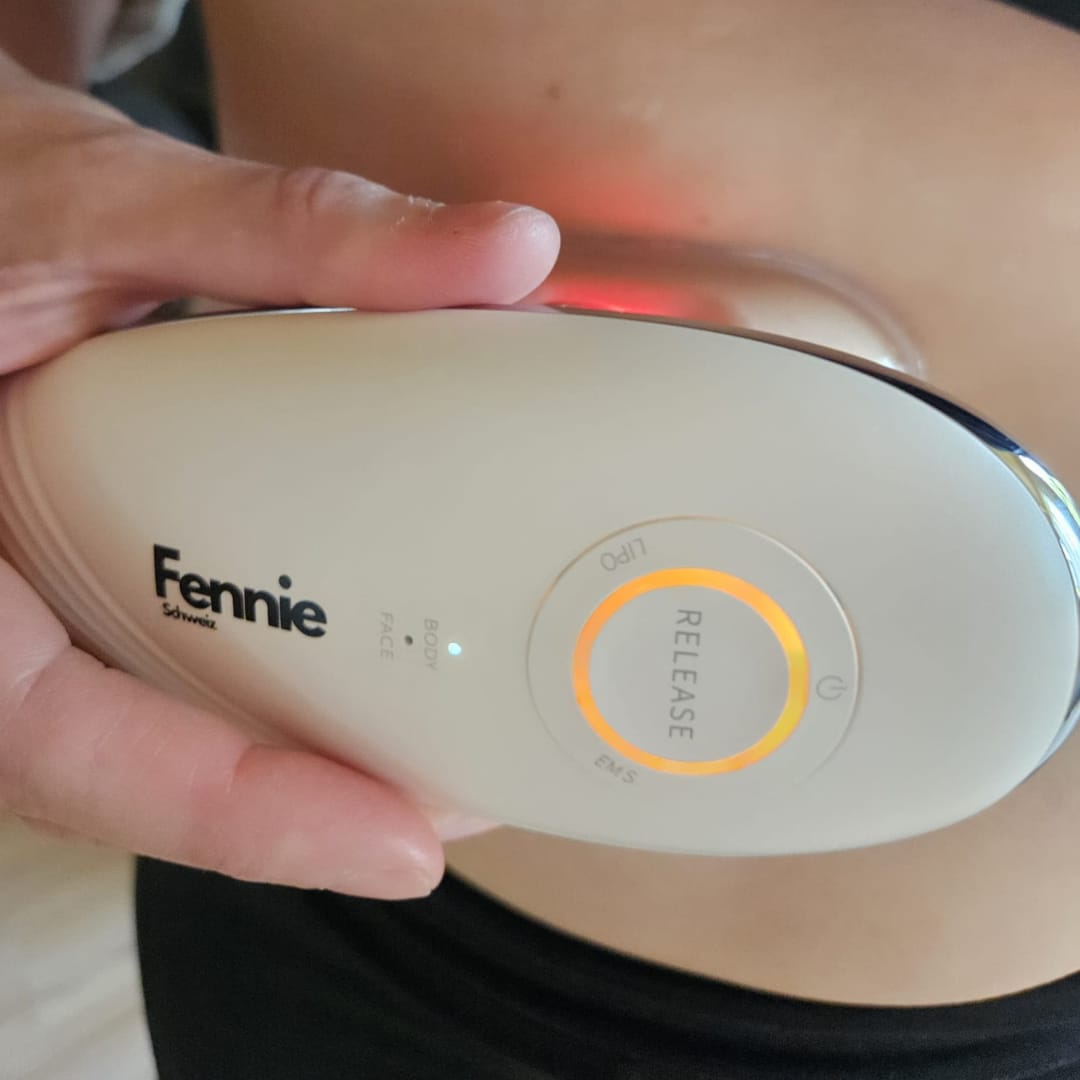 Customer photo review of CelluLuxe Pro - Straffe deinen Körper in nur 10 Minuten täglich ganz bequem von zu Hause.