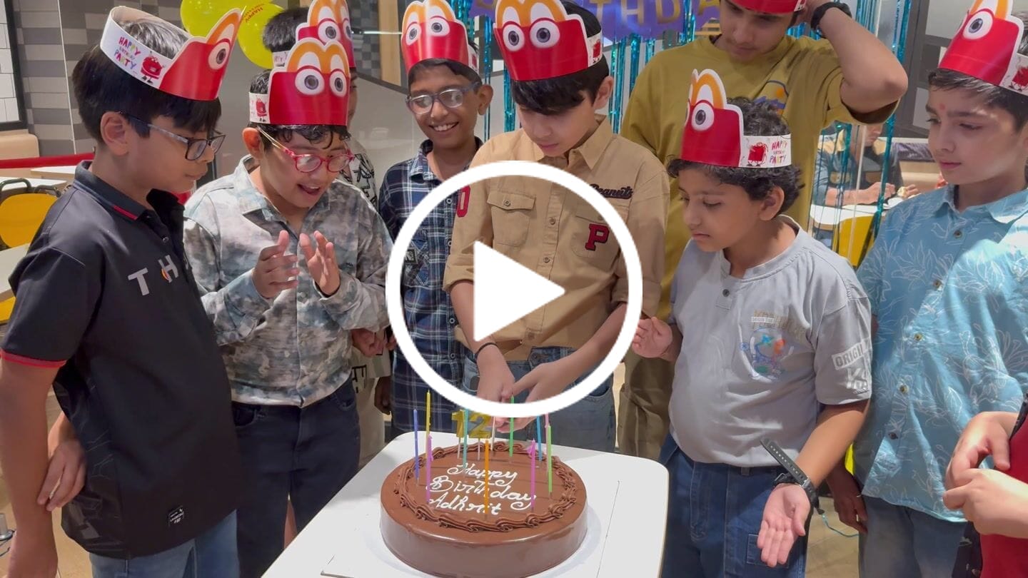 Customer video review of Classical Dairy Milk Cake