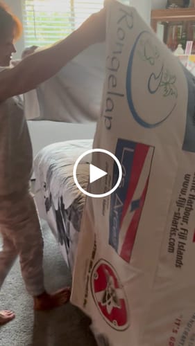 Customer video review of Classic T-Shirt Blanket