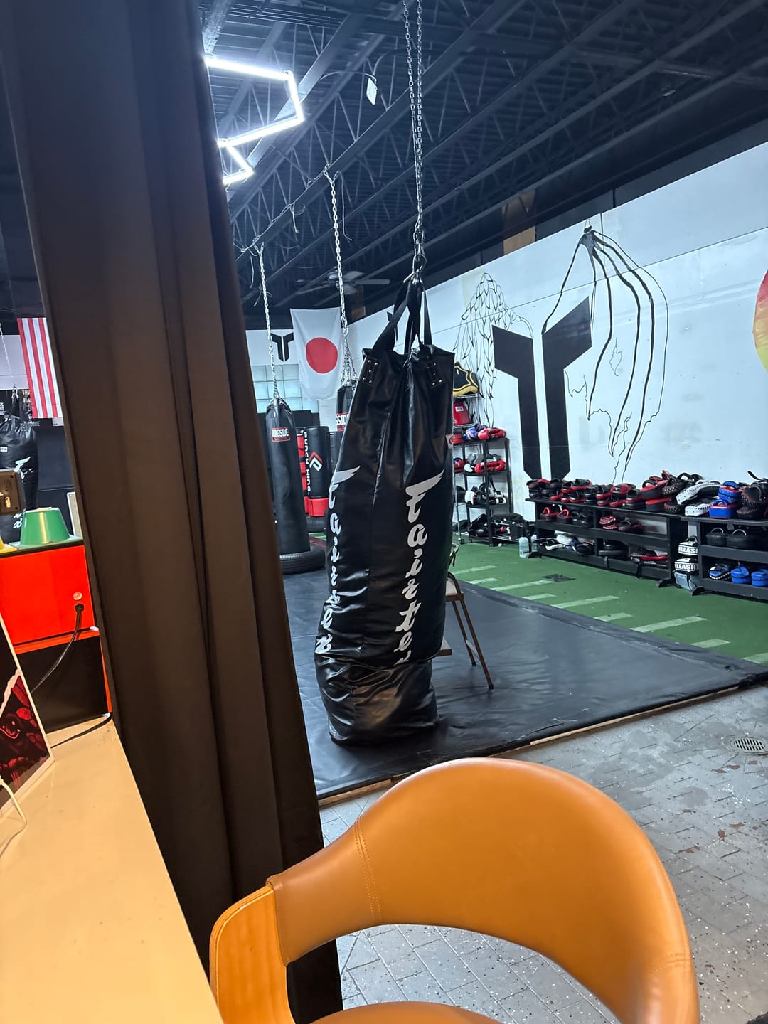 Customer photo review of Fairtex HB7 7Ft. Pole Bag Punching Bag for Muay Thai, Boxing, Kickboxing, MMA (Unfilled)- 23.23" W x 82.68" H