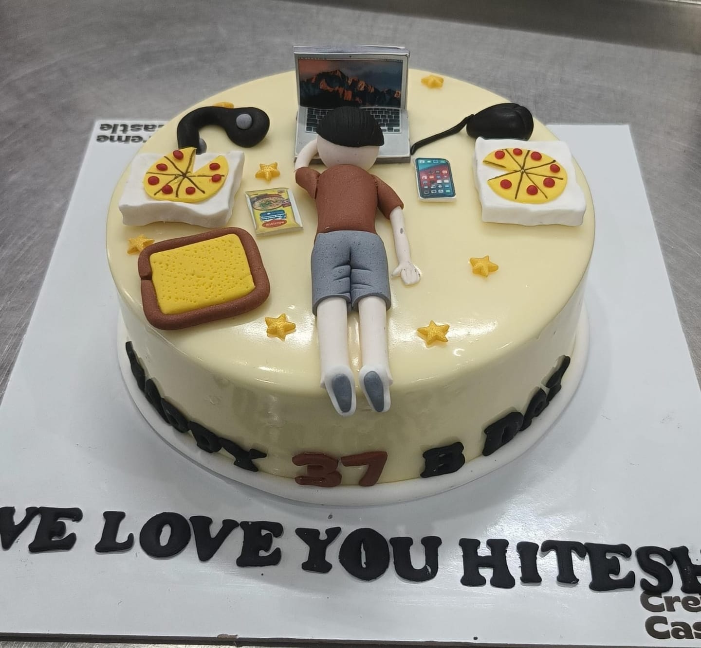 Customer photo review of Lazy Laptop Lover Custom Cake
