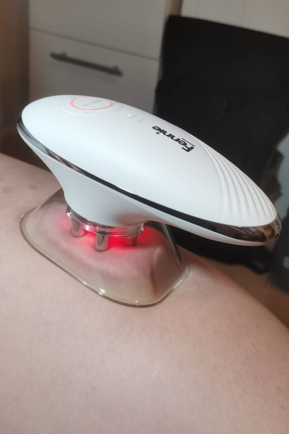 Customer photo review of CelluLuxe Pro - Straffe deinen Körper in nur 10 Minuten täglich ganz bequem von zu Hause.