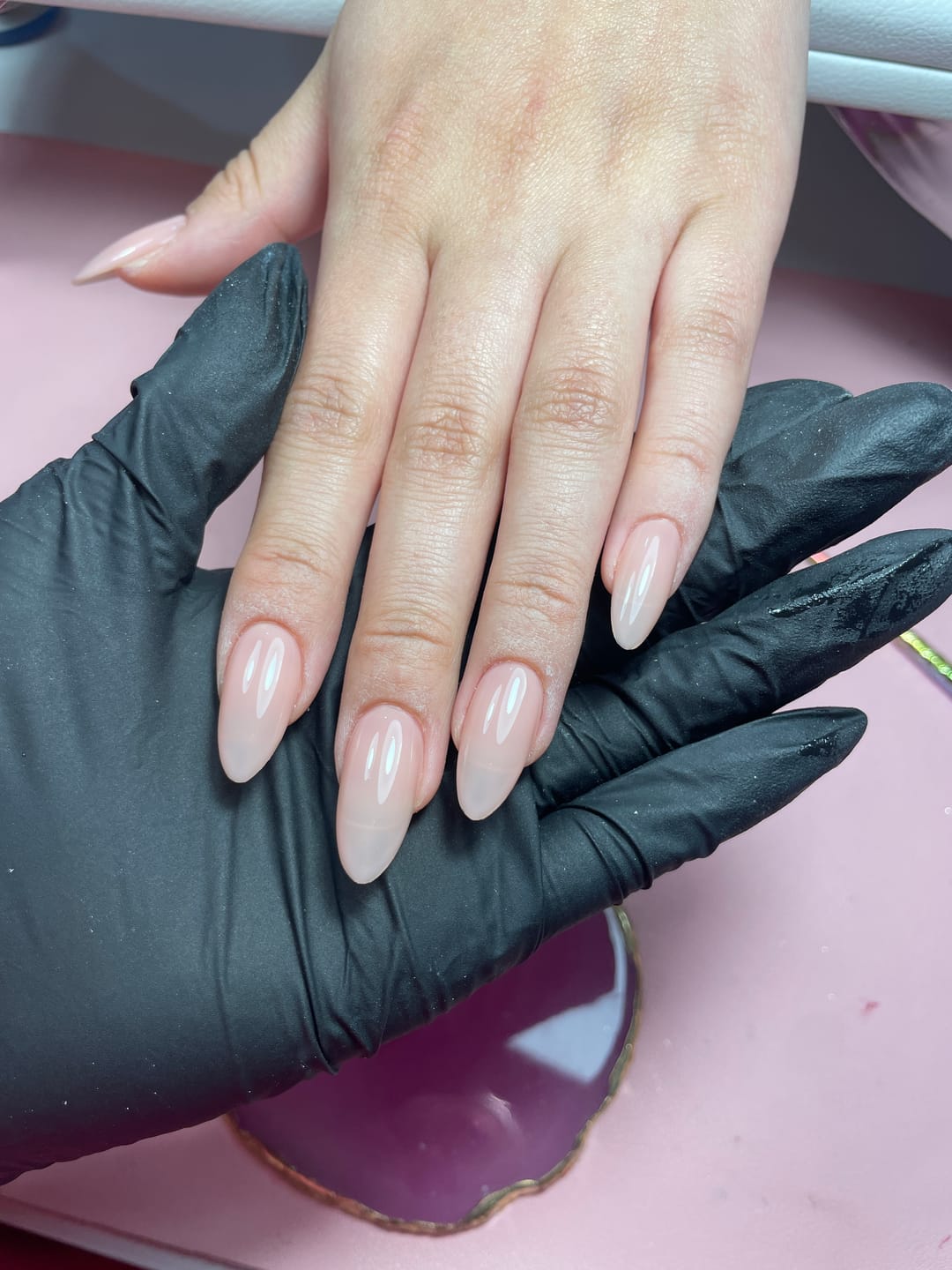 Customer photo review of Gel-X® Tips Natural Almendra Medio (280und)