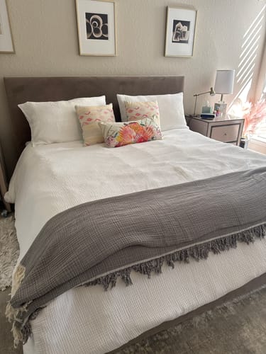 Customer photo review of Bamboo Cooling Comforter