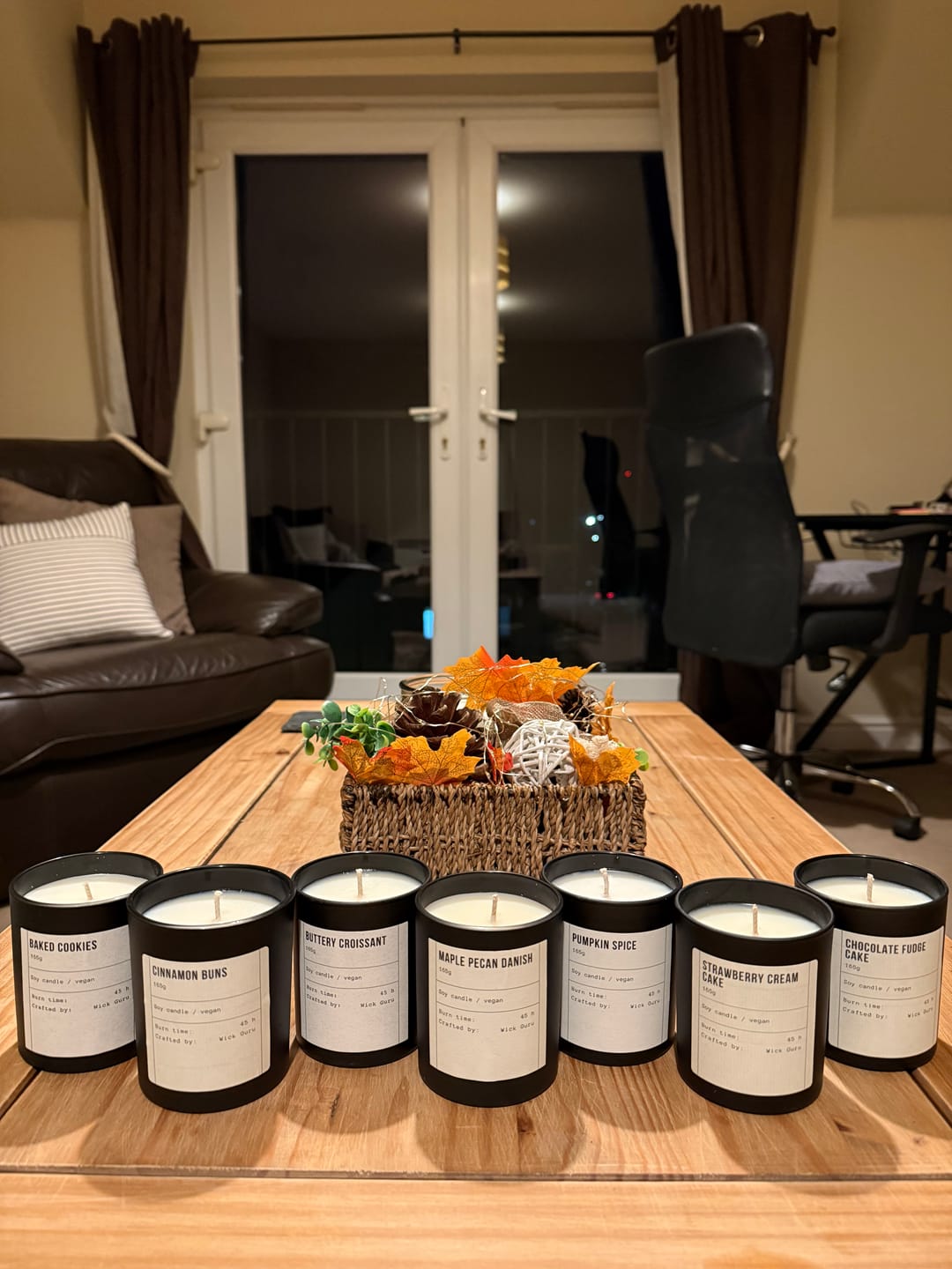 Customer photo review of Cinnamon Buns Candle