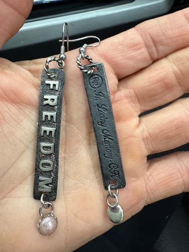 Customer photo review of The Earring Club