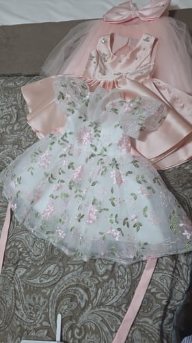 Customer photo review of Toddler Girl Birthday Party Dress White Puffy Sleeves Flower Girl Dress Princess Dress