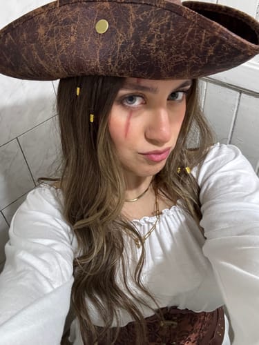Customer photo review of DISFRAZ PIRATA BLANCO