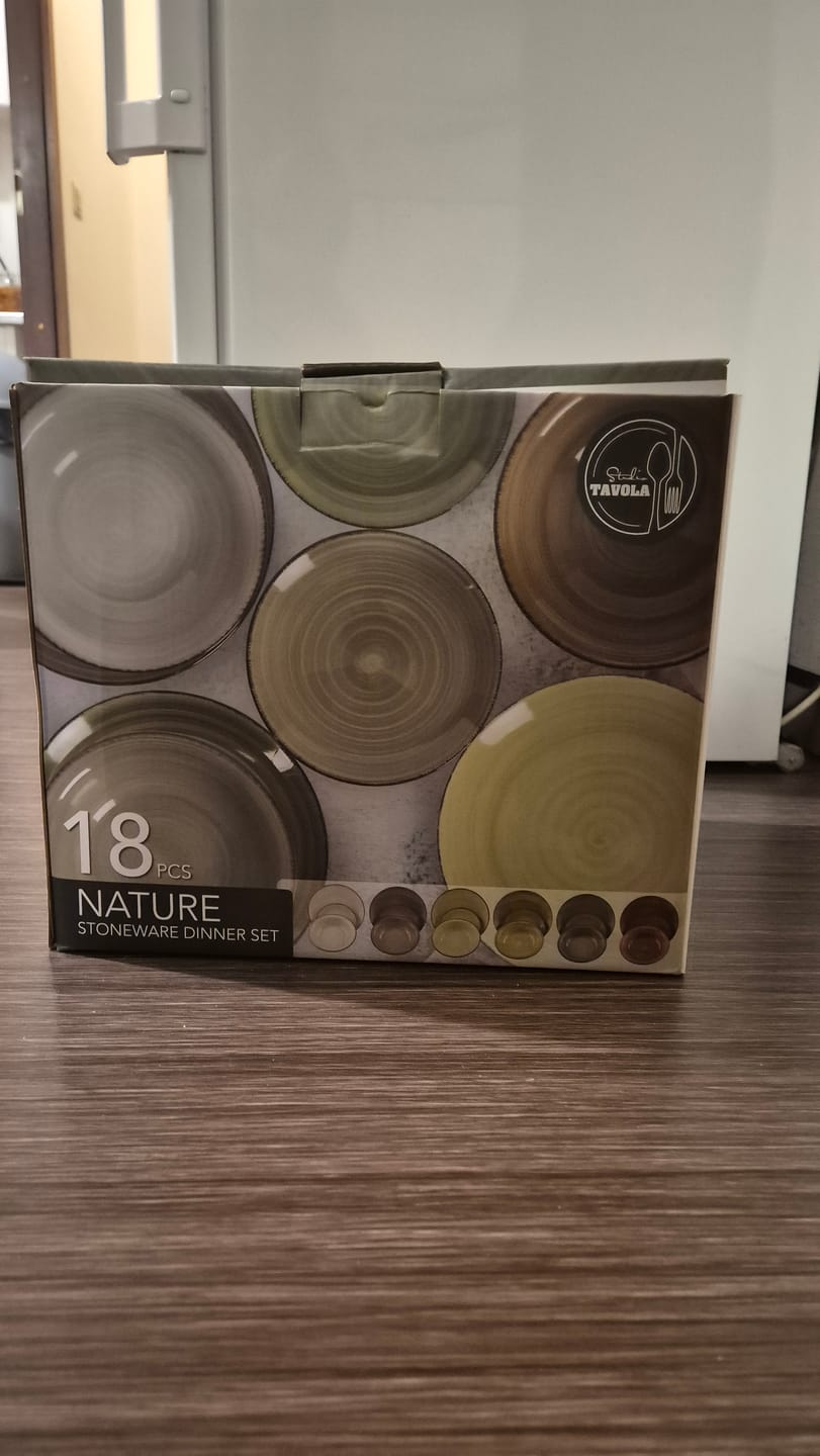 Customer photo review of Studio Tavola Serviesset Deep Forest 18-delig / 6 personen - 6 dinerborden, 6 diepe borden en 6 ontbijtborden