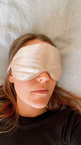 Customer photo review of Silk Sleep Eye Mask - Champagne Gold