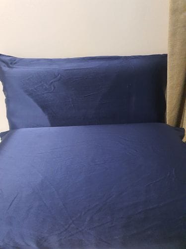 Customer photo review of Navy Blue Silk Pillowcase - Queen Size, Zip Closure