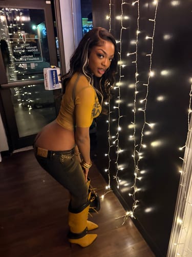 Samentha M. review of Seamless Body Harness (Grey) image 1 out of 1