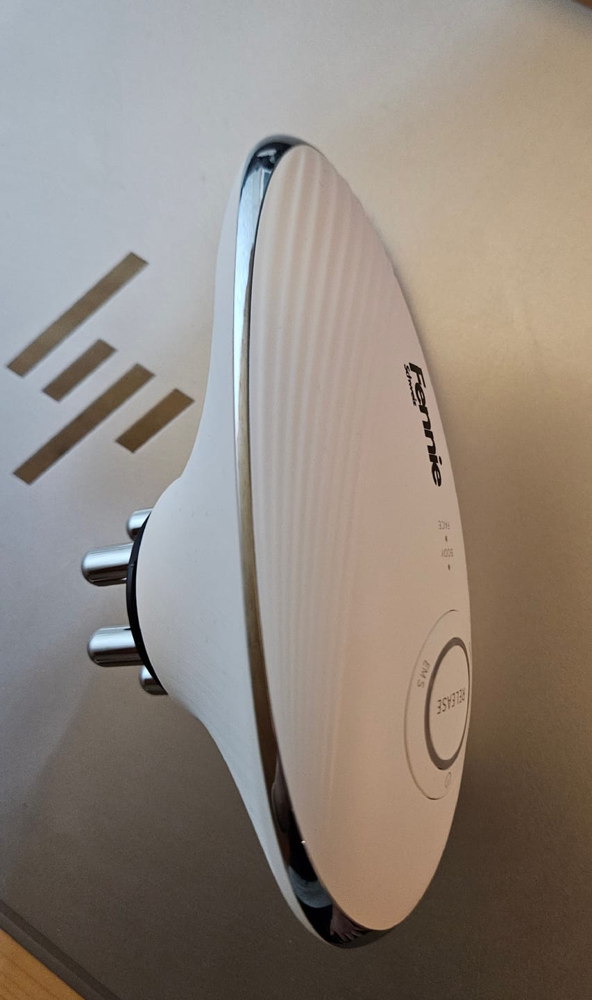 Customer photo review of CelluLuxe Pro - Straffe deinen Körper in nur 10 Minuten täglich ganz bequem von zu Hause.