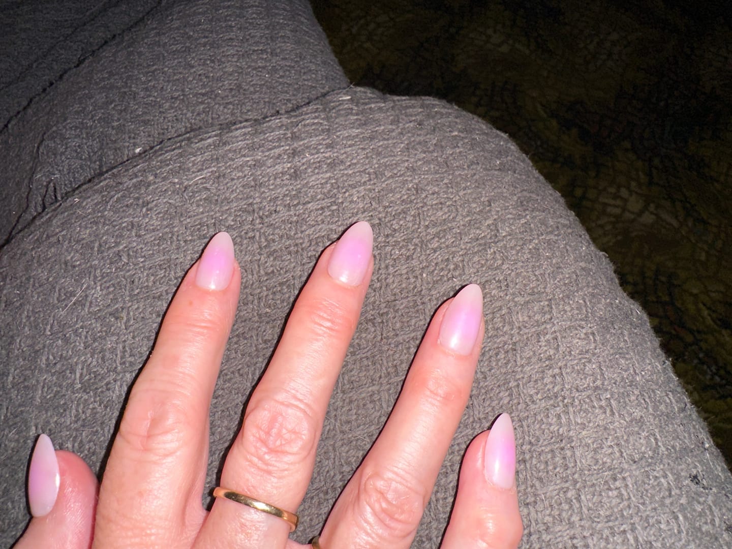 Customer photo review of Lilac Bloom | Salon Quality Press-on Nails Kit - Short Almond Lilac Ombre Chrome