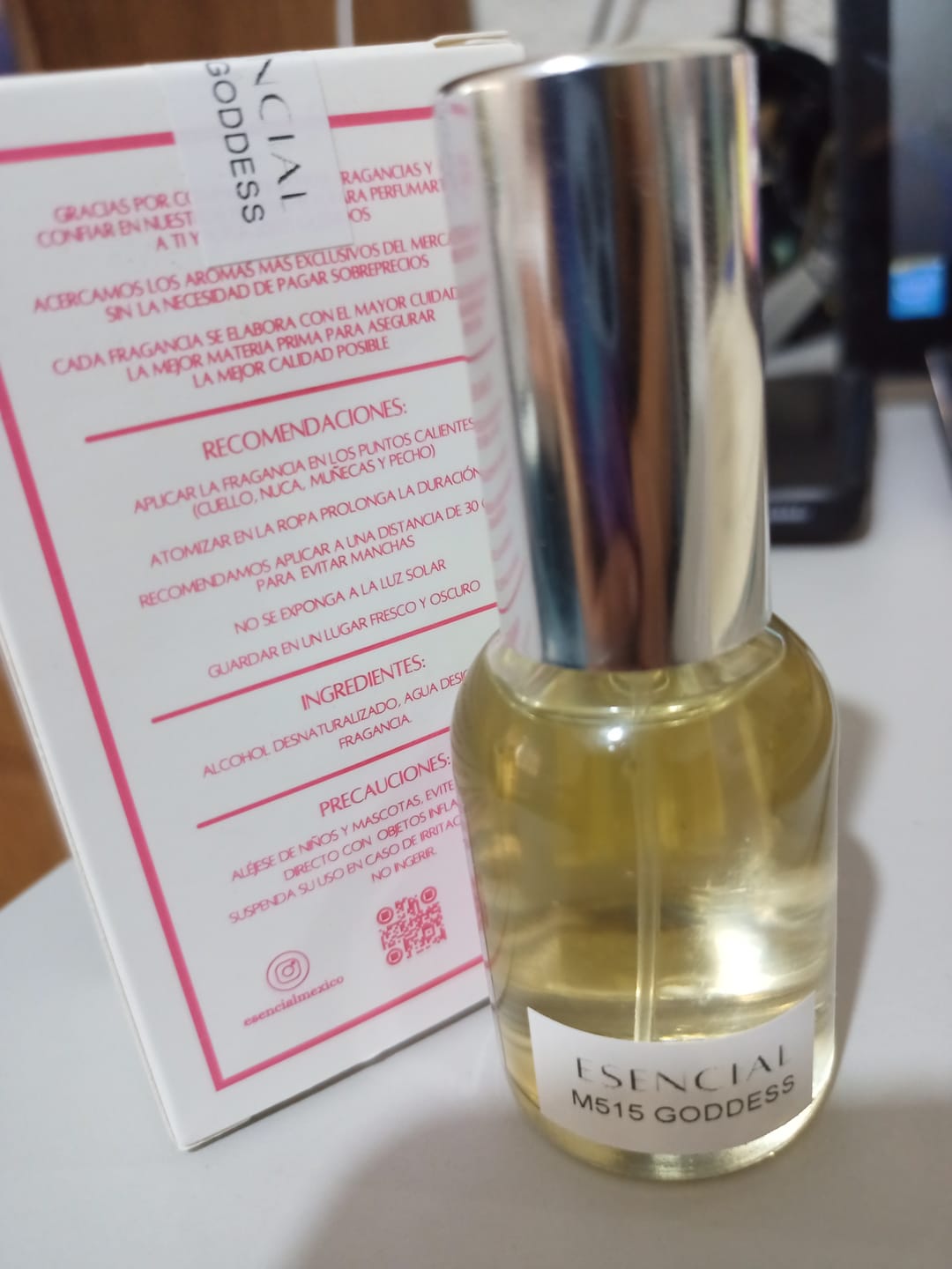 Customer photo review of M515 Inspirado en: Goddess - Burberry